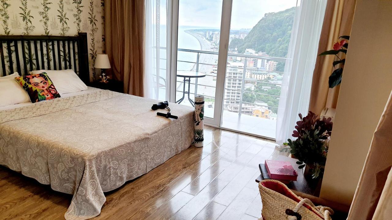Calypso Kvariati Hotel ภายนอก รูปภาพ