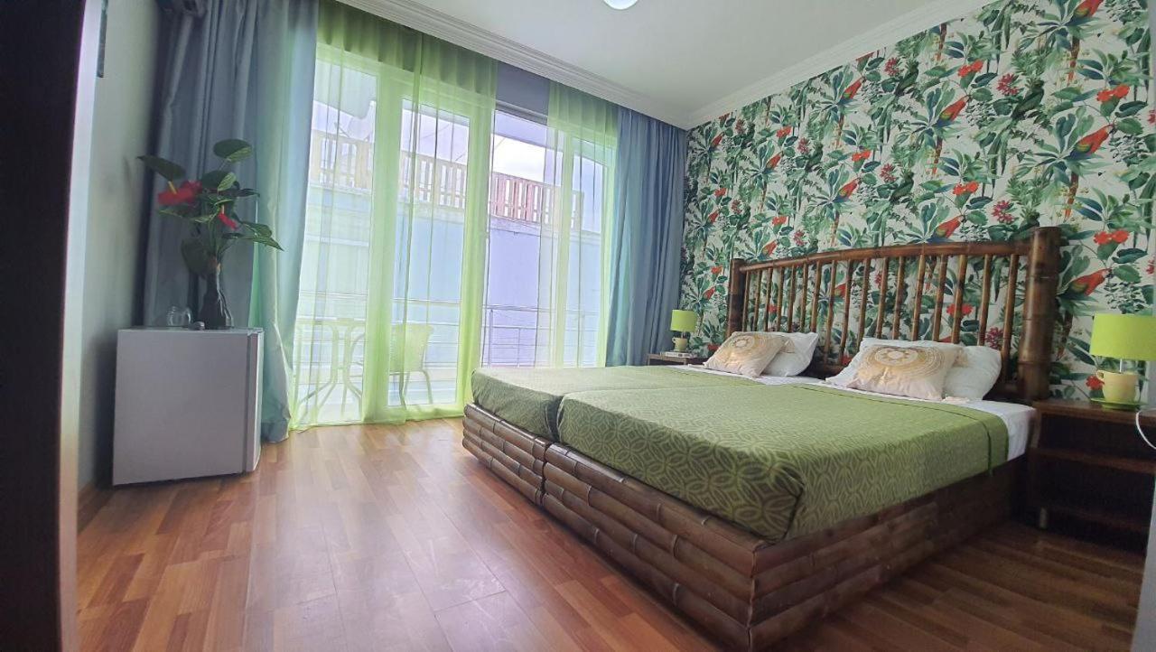Calypso Kvariati Hotel ภายนอก รูปภาพ