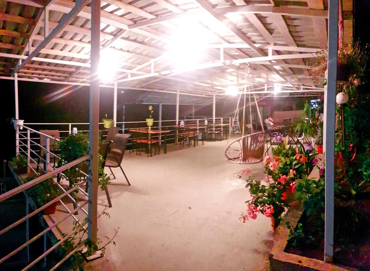 Calypso Kvariati Hotel ภายนอก รูปภาพ